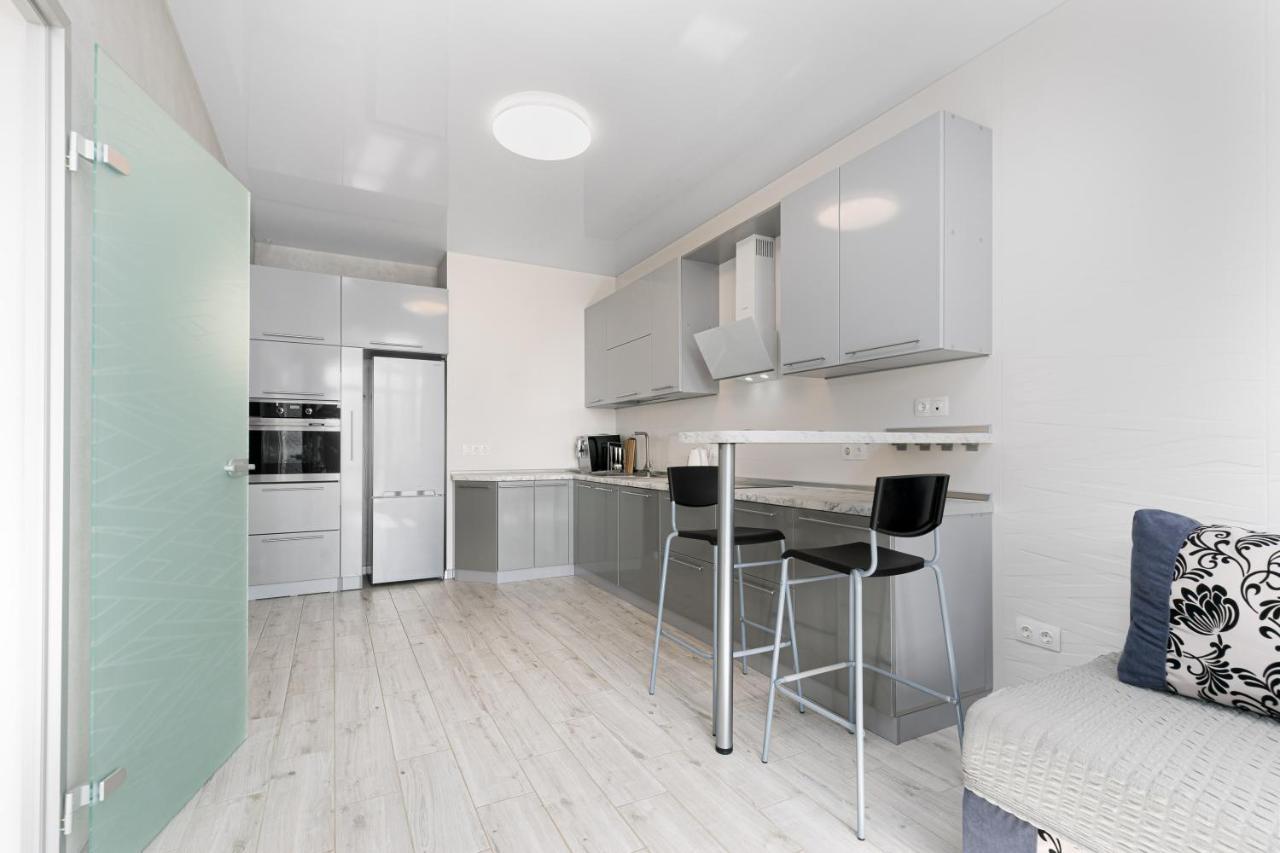 Pearl 44 Apartment With Terrace Oldenburg Bagian luar foto